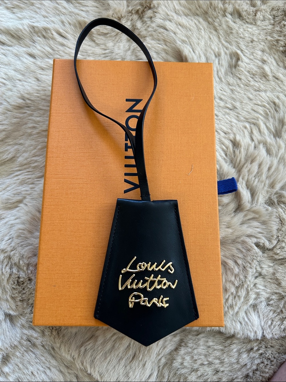 Louis Vuitton Script Bag Charm Key Cles M03292